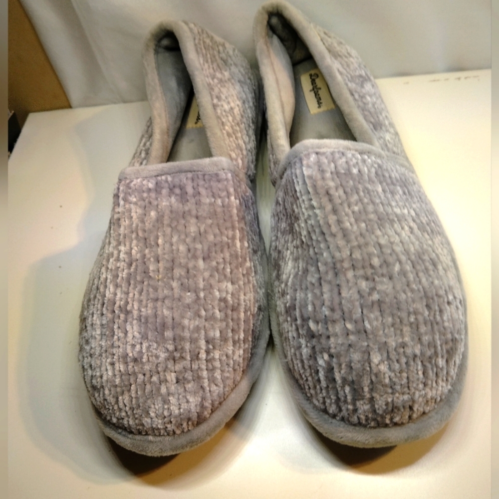 Shoes  size 11-12